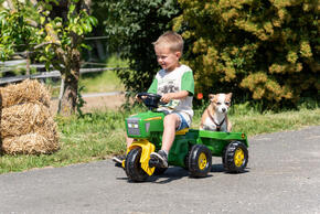 rollyTrac John Deere com Reboque