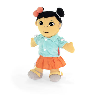 Menina Asiática em Tecido 