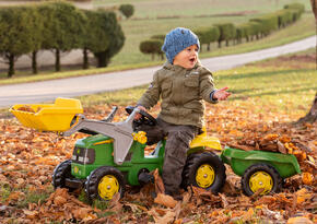 rollyKid John Deere com Reboque e Pá Carregadora