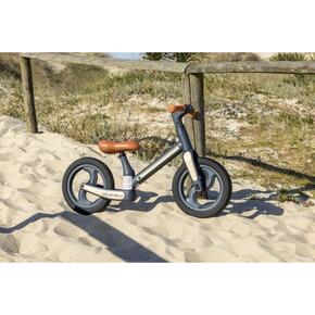Bicicleta de equilíbrio dobrável